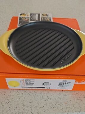 Le Creuset MIMOSA round grill - import